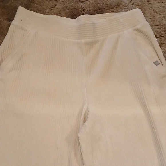 Cozy Cream Cotton Blend Ribbed Set - Picture 8 of 9